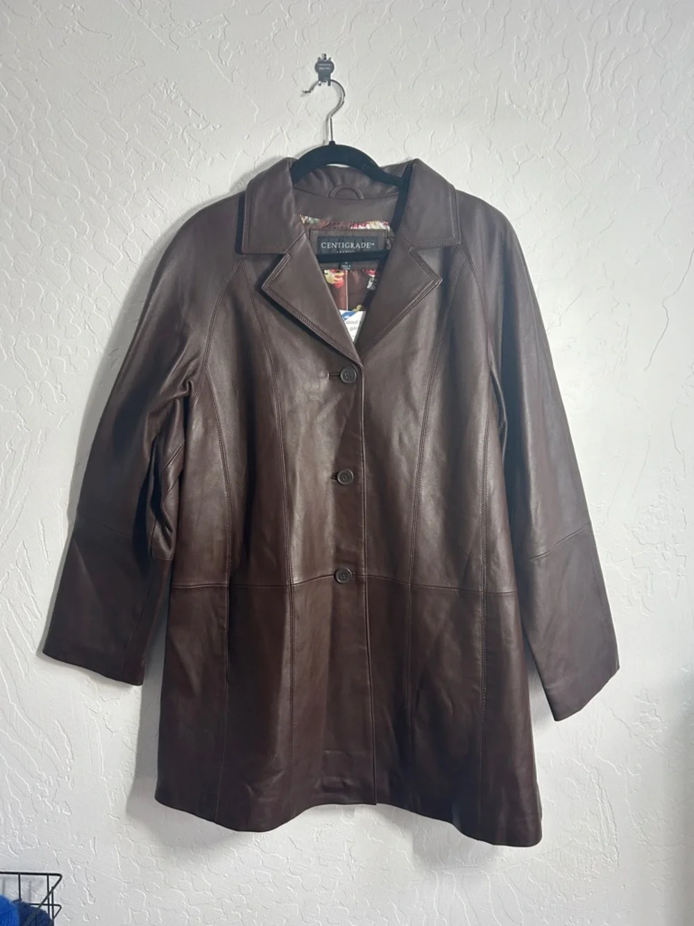 Genuine leather Collared Women's Brown Leather Button-Front Coat - Picture 1 of 4